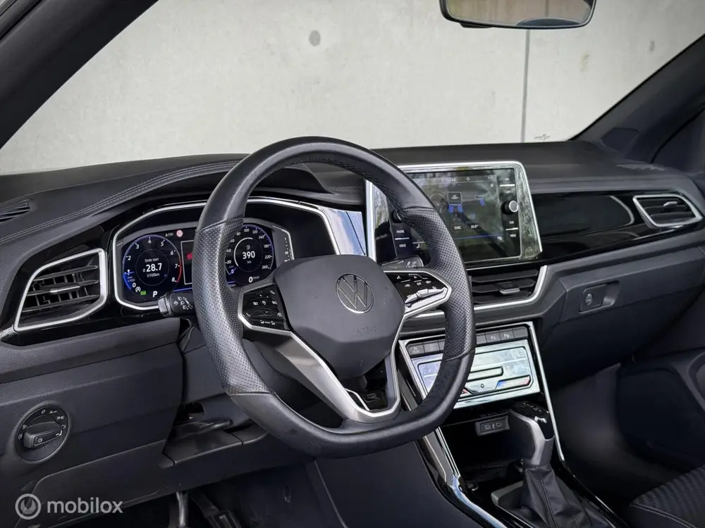 Volkswagen T-Roc Cabrio 1.5 TSI R-Line|ACC|DSG|IQ LIGHT| uit 2022, foto 4