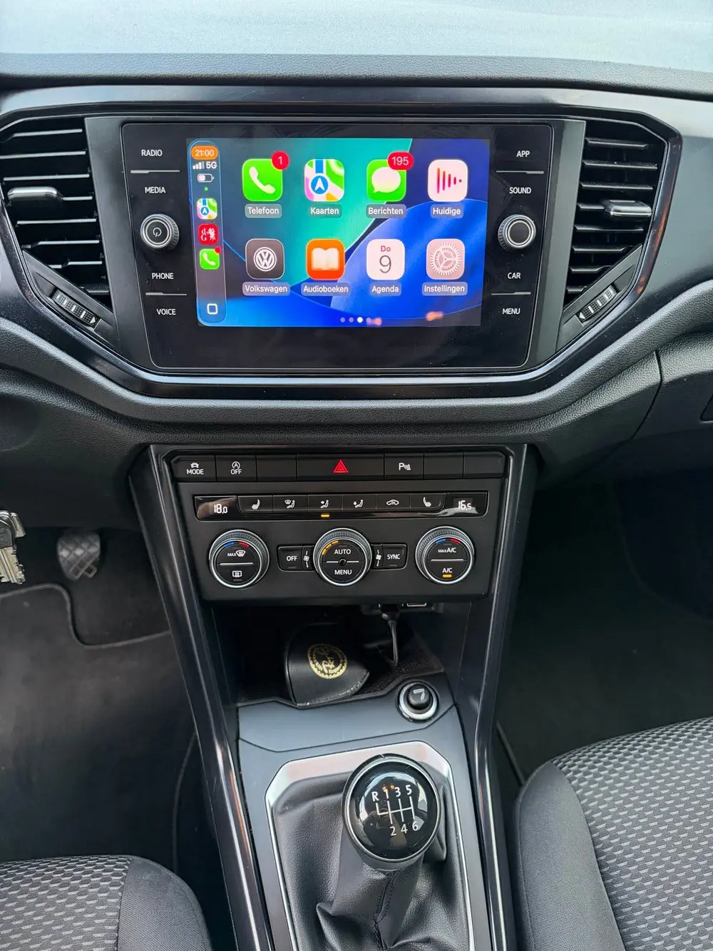 Volkswagen T-Roc 1.0 TSI 115pk 2019 Zwart uit 2019, foto 9
