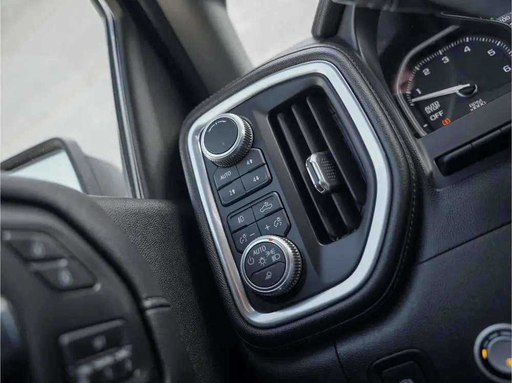 GMC Sierra 1500 Denali 6.2L V8 |Verwarmde en geventileerde s uit 2020, foto 18