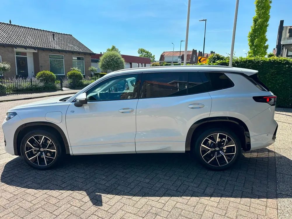 Volkswagen Tayron 1.5 eHybrid R-Line Edition|Afn. Trekhaak|1 uit 2025, foto 2