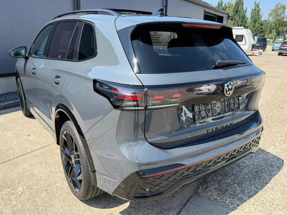 Volkswagen Tiguan 1.5 eHybrid Maxton R-Line / BLACKSTYLE / L uit 2026, foto 16