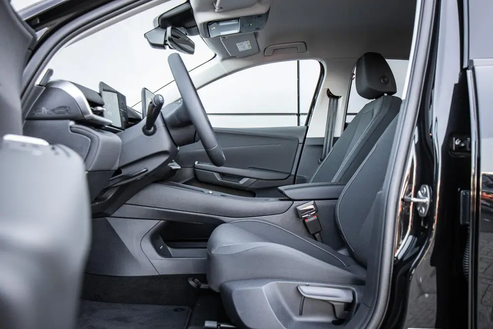 Volkswagen ID Polo 211pk Life First Edition 52 kWh | 18" Ve uit 2026, foto 4