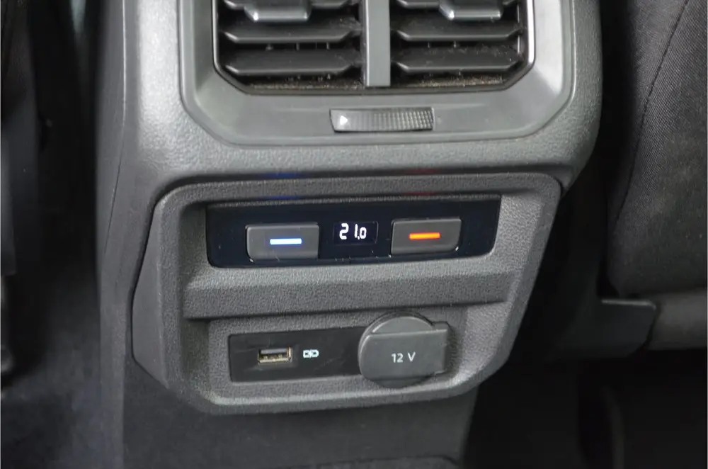 Volkswagen Tiguan Allspace 1.5 TSI Comfortline Business Trek uit 2019, foto 10