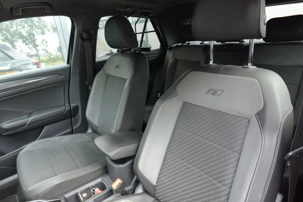 Volkswagen T-Roc 1.5 TSI Sport Business R PANO CAM ACC uit 2020, foto 7