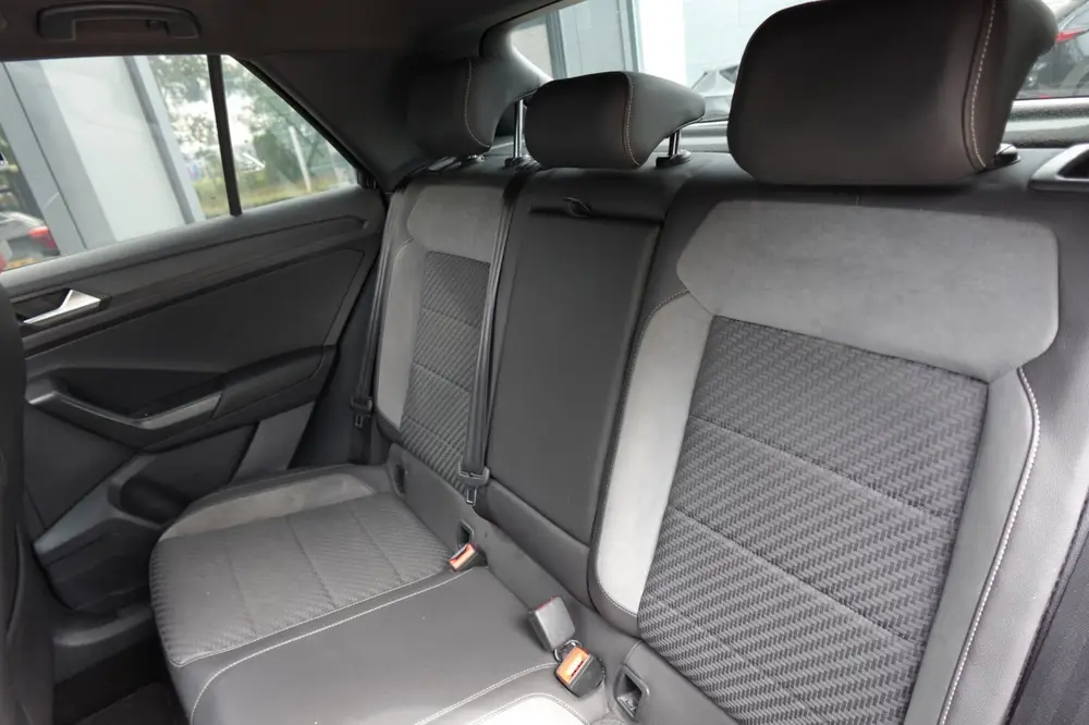 Volkswagen T-Roc 1.5 TSI Sport Business R PANO CAM ACC uit 2020, foto 8