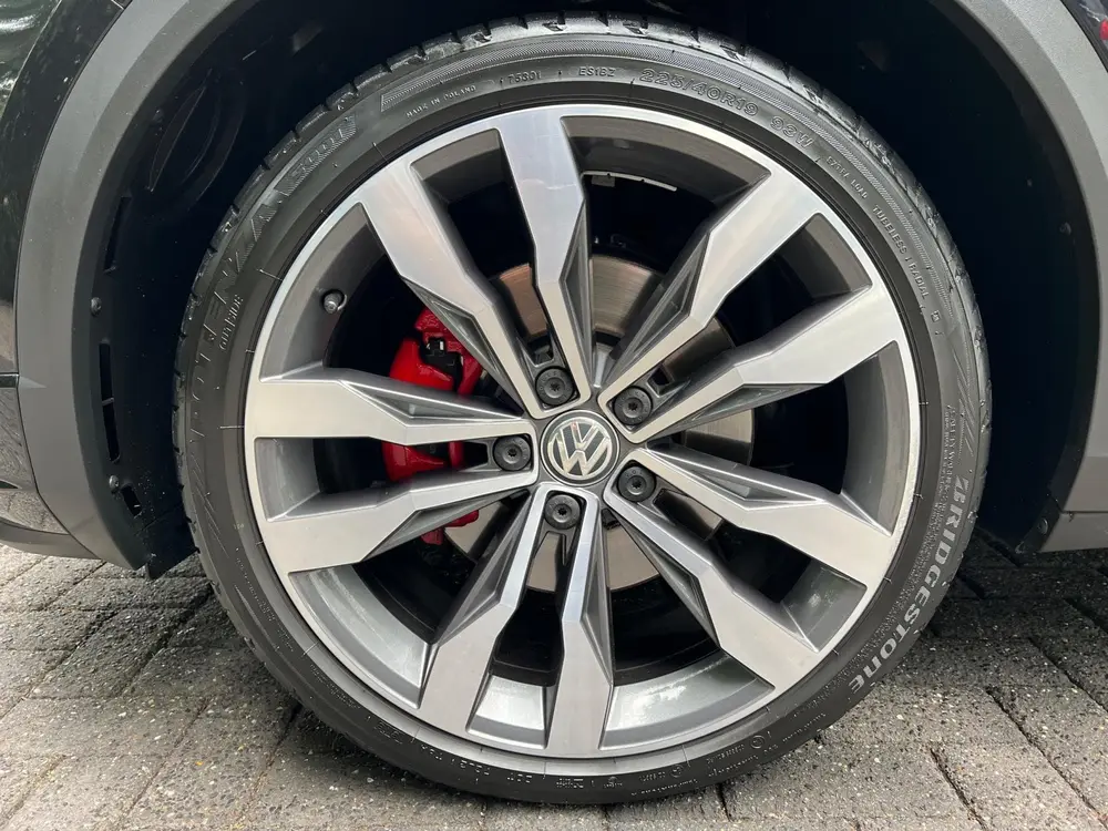 Volkswagen T-Roc 2.0 TSI 4-Motion 3x R-Line DSG Virtual/Pano uit 2019, foto 5