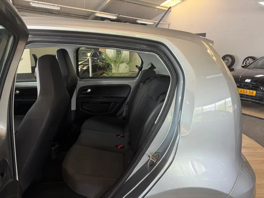 Volkswagen Up! 1.0 BMT move up! uit 2019, foto 13