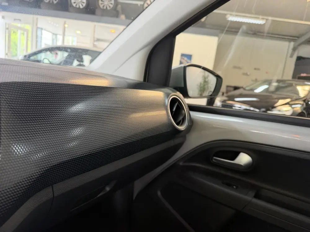 Volkswagen Up! 1.0 BMT move up! uit 2019, foto 17