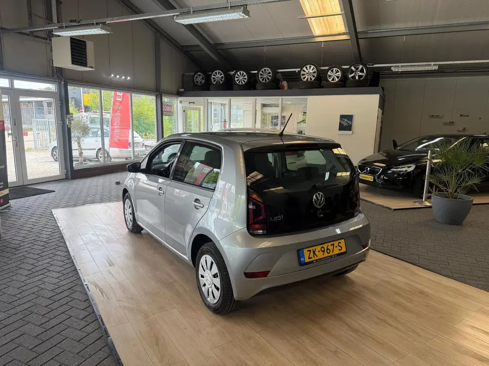 Volkswagen Up! 1.0 BMT move up! uit 2019, foto 6