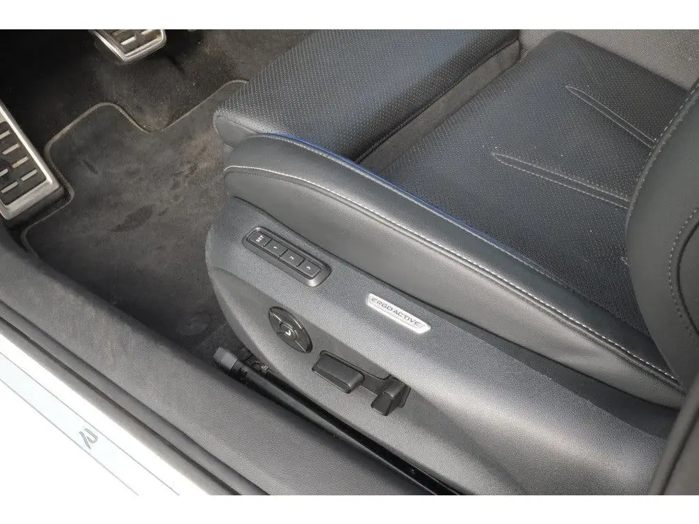 Volkswagen Passat Variant 1.5 eHybrid PHEV 272pk R-Line Edit uit 2024, foto 15