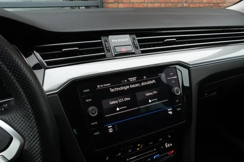 Volkswagen Passat Variant GTE, SOH 96% (bj 2023, automaat) uit 2023, foto 13