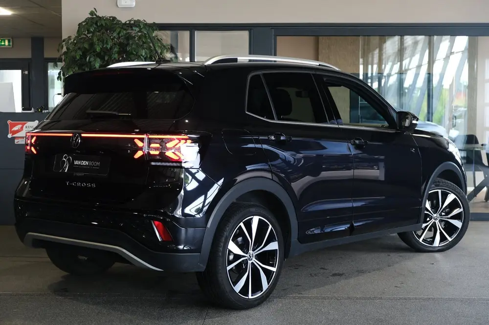 Volkswagen T-Cross 1.0 TSI 2x R-Line DSG Facelift IQ Led Vir uit 2024, foto 2