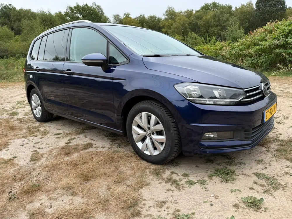Volkswagen Touran TSI Highline 115pk 2019 uit 2019, foto 3