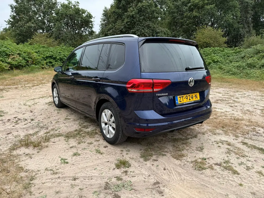 Volkswagen Touran TSI Highline 115pk 2019 uit 2019, foto 7