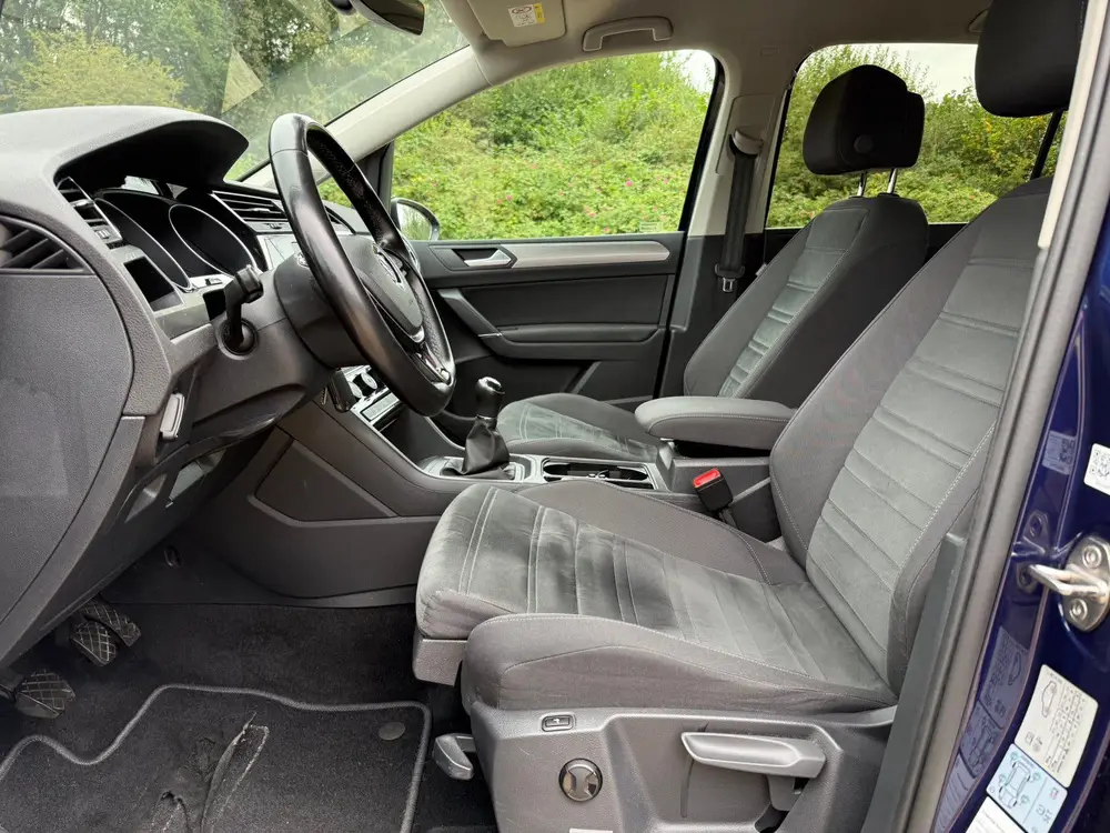 Volkswagen Touran TSI Highline 115pk 2019 uit 2019, foto 8