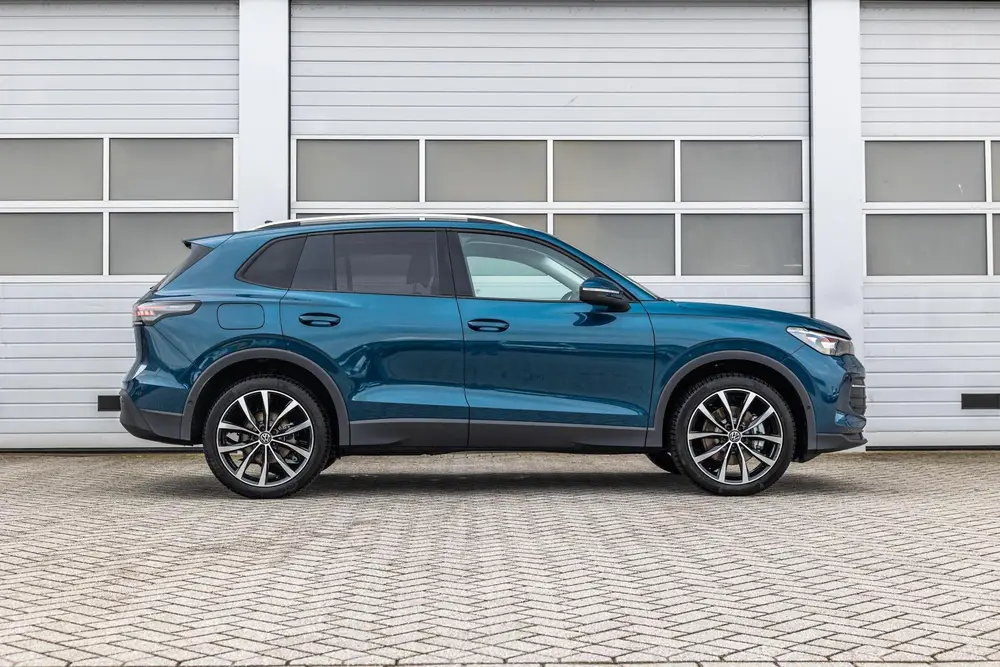 Volkswagen Tiguan 1.5 eHybrid 204pk DSG Life Edition | Trekh uit 2025, foto 3