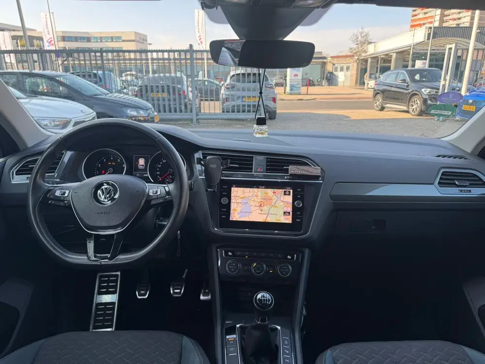 Volkswagen Tiguan 1.5 TSI 130pk 2019 Grijs uit 2019, foto 13