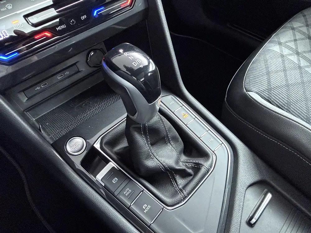 Volkswagen Tiguan 1.4 TSI eHybrid R-Line Business+ | Trekhaa uit 2022, foto 19