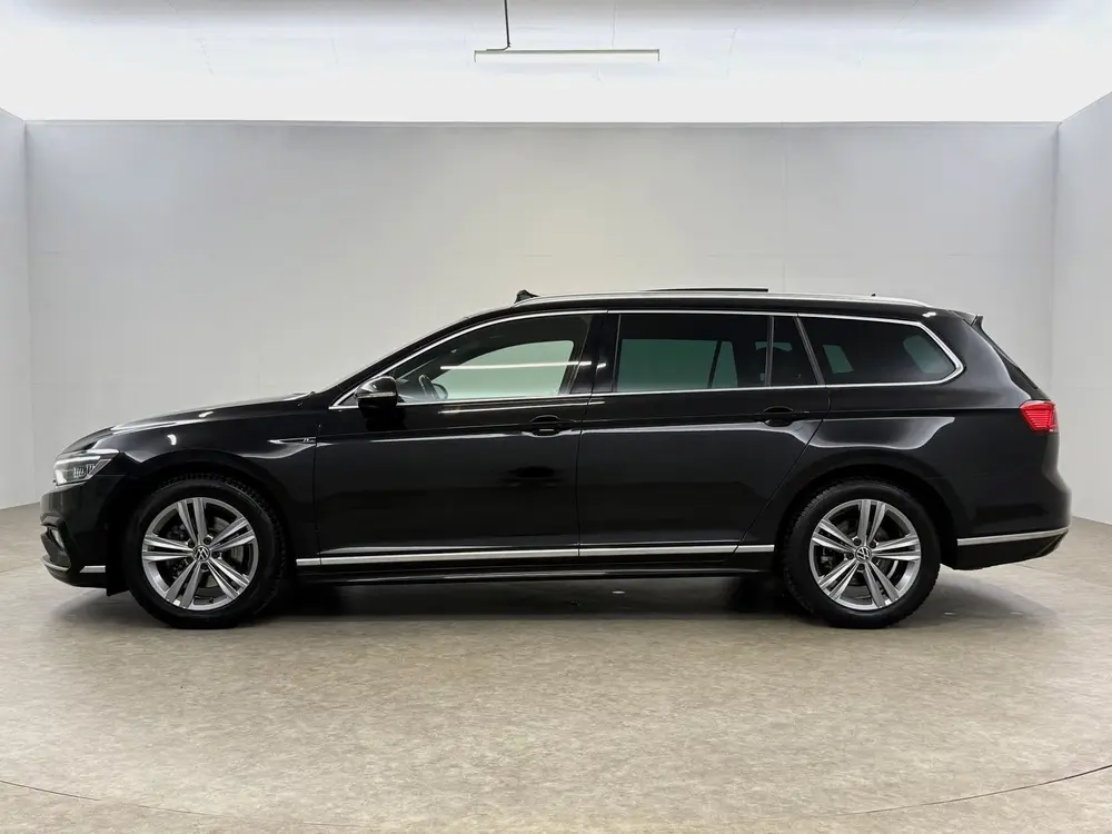 Volkswagen Passat 1.5 TSI R-Line | Virtual | Camera | IQ Lig uit 2020, foto 10