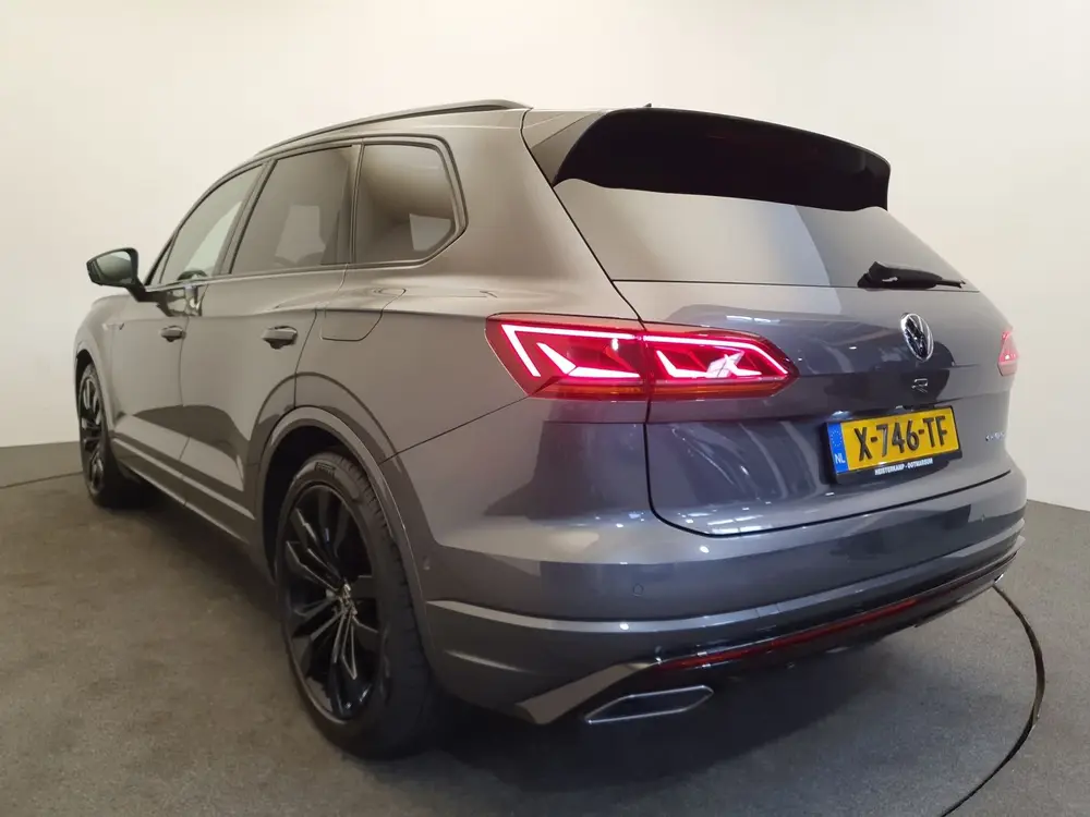 Volkswagen Touareg 3.0 TSi eHybrid 463pk DSG/AUT 4MOTION R P uit 2023, foto 8