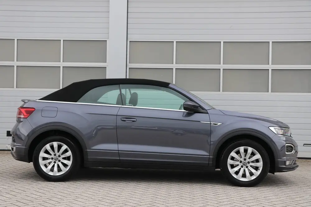 Volkswagen T-Roc Cabrio 1.5 TSI 150pk DSG R-Line | App Conne uit 2021, foto 3