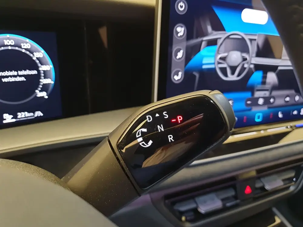 Volkswagen Tayron 1.5 eHybrid 204pk DSG/AUT R-Line Edition W uit 2025, foto 19