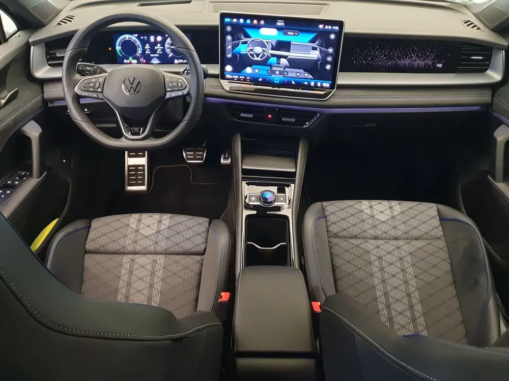 Volkswagen Tayron 1.5 eHybrid 204pk DSG/AUT R-Line Edition W uit 2025, foto 4