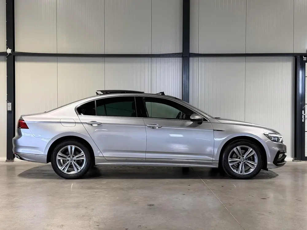 Volkswagen Passat 1.5 TSI R-Line Business + Pano Virtual H&K uit 2021, foto 7