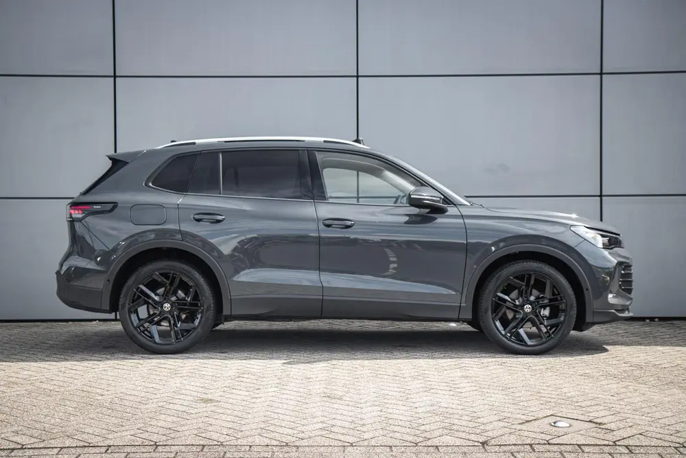 Volkswagen Tiguan 1.5 eTSI 150pk DSG Life Edition | Panorama uit 2025, foto 3