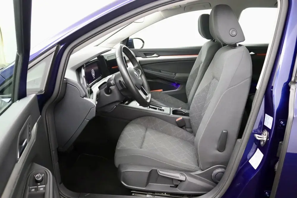 Volkswagen Golf 1.0 eTSI Life blauw automaat uit 2020, foto 12