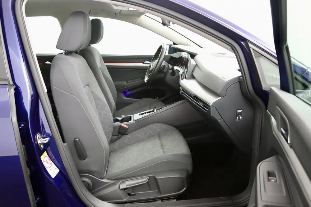 Volkswagen Golf 1.0 eTSI Life blauw automaat uit 2020, foto 13