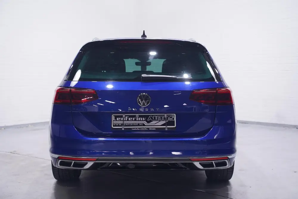 Volkswagen Passat Variant 1.5 TSI R-Line Business + NAP IQ.L uit 2022, foto 11