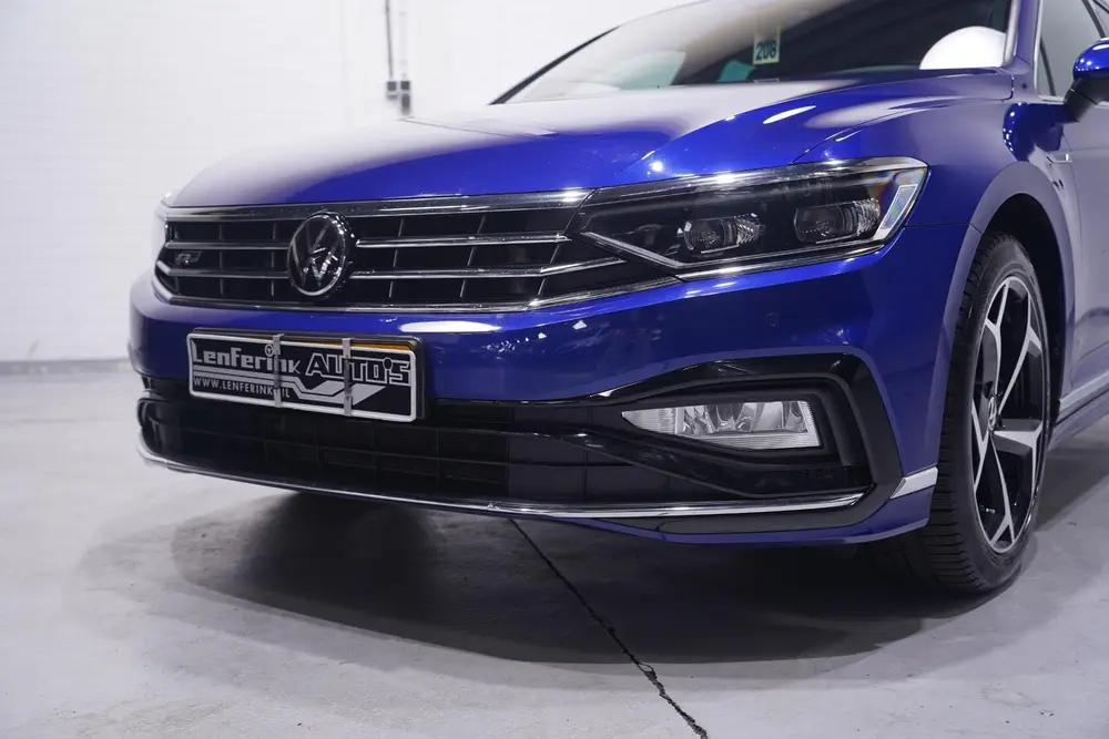 Volkswagen Passat Variant 1.5 TSI R-Line Business + NAP IQ.L uit 2022, foto 5