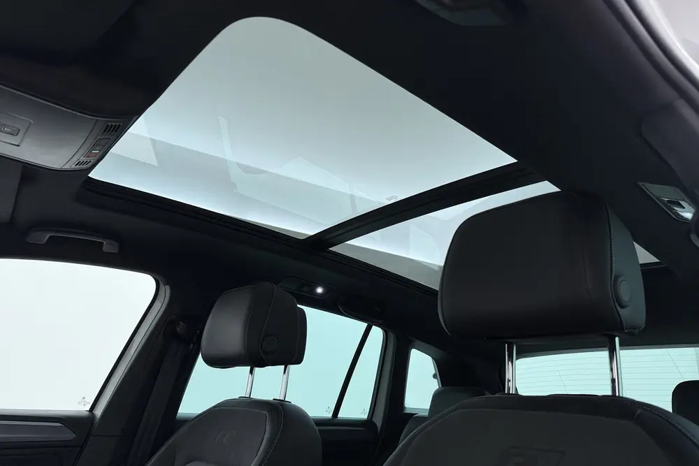 Volkswagen Tiguan 1.5 TSI ACT Highline R-line | Panoramadak uit 2019, foto 4