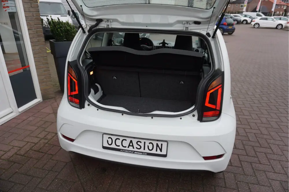 Volkswagen Up! 1.0I 48KW (bj 2021) uit 2021, foto 19