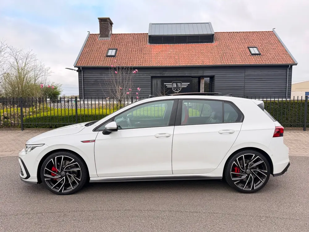 Volkswagen GOLF 2.0 TSI GTI Panoramadak Leer Stoelverwarming uit 2021, foto 2