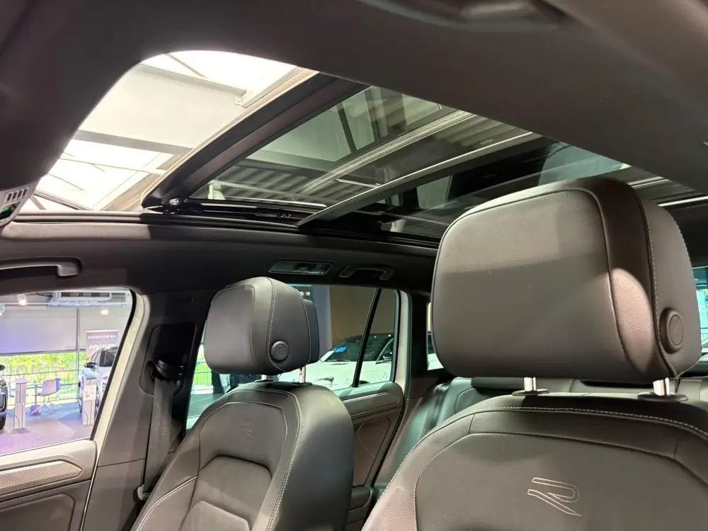 Volkswagen Tiguan 1.4 TSI eHybrid R-Line | Panoramadak | 360 uit 2023, foto 12