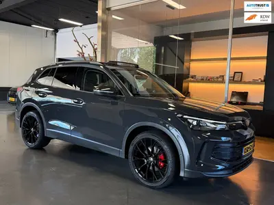 Volkswagen Tiguan 1.5 etsi Panorama Camera Led 1e eigenaar uit 2025