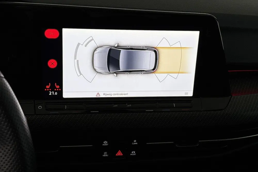 Volkswagen Golf 1.5 eTSI R-Line Panoramadak Stoel-Stuurverwa uit 2023, foto 16