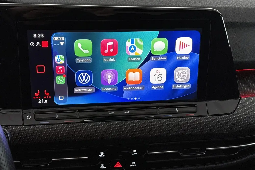 Volkswagen Golf 1.5 eTSI R-Line Panoramadak Stoel-Stuurverwa uit 2023, foto 17