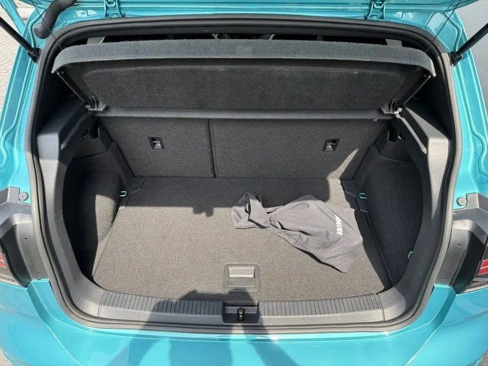Volkswagen T-Cross 1.0 TSI Style R-Line AUTOMAAT VIRTUAL BEA uit 2019, foto 15