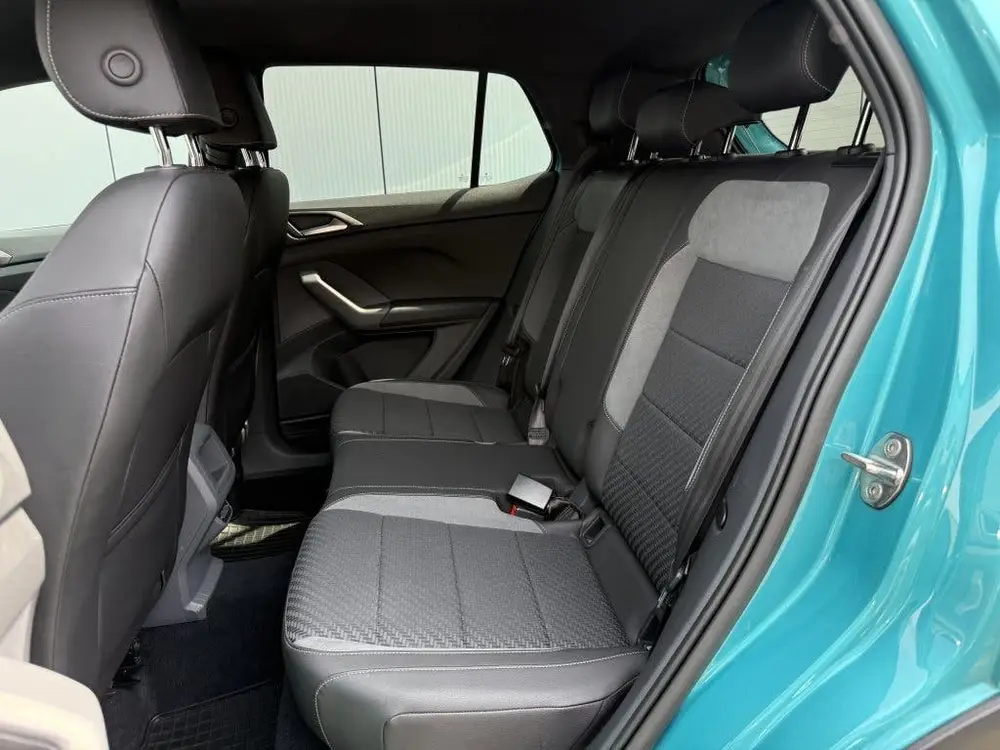 Volkswagen T-Cross 1.0 TSI Style R-Line AUTOMAAT VIRTUAL BEA uit 2019, foto 16