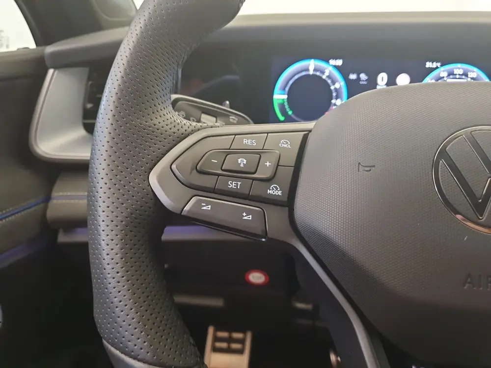 Volkswagen Tayron 1.5 eHybrid 204pk DSG/AUT R-Line Wegklapba uit 2025, foto 11
