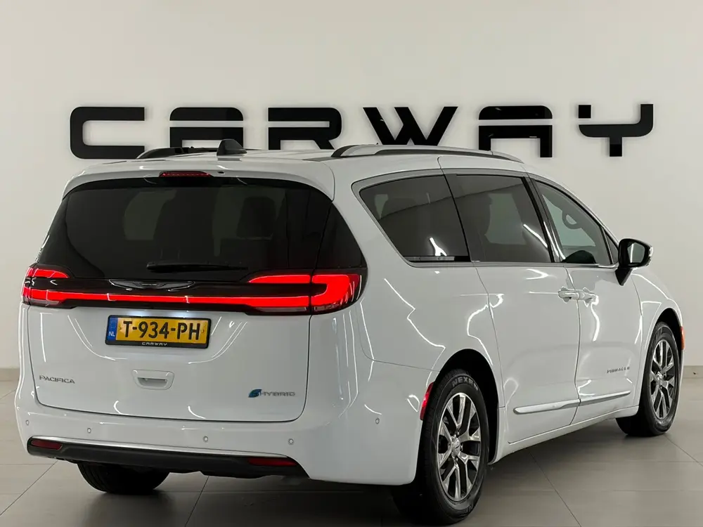 Lancia Voyager 3.6 V6 Hybride Pinnacle (bj 2023, automaat) uit 2023, foto 2
