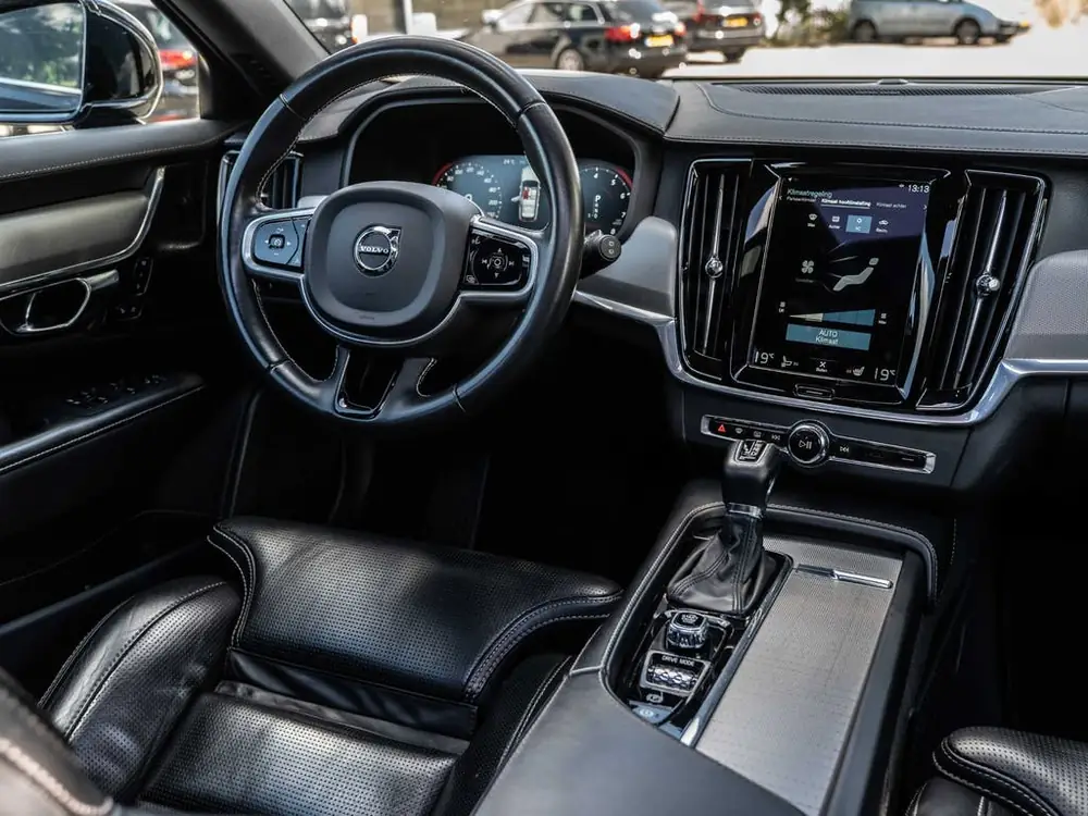 Volvo V90 2.0 T4 Inscription - MASSAGE - FULL OPTION - PANOR uit 2020, foto 2