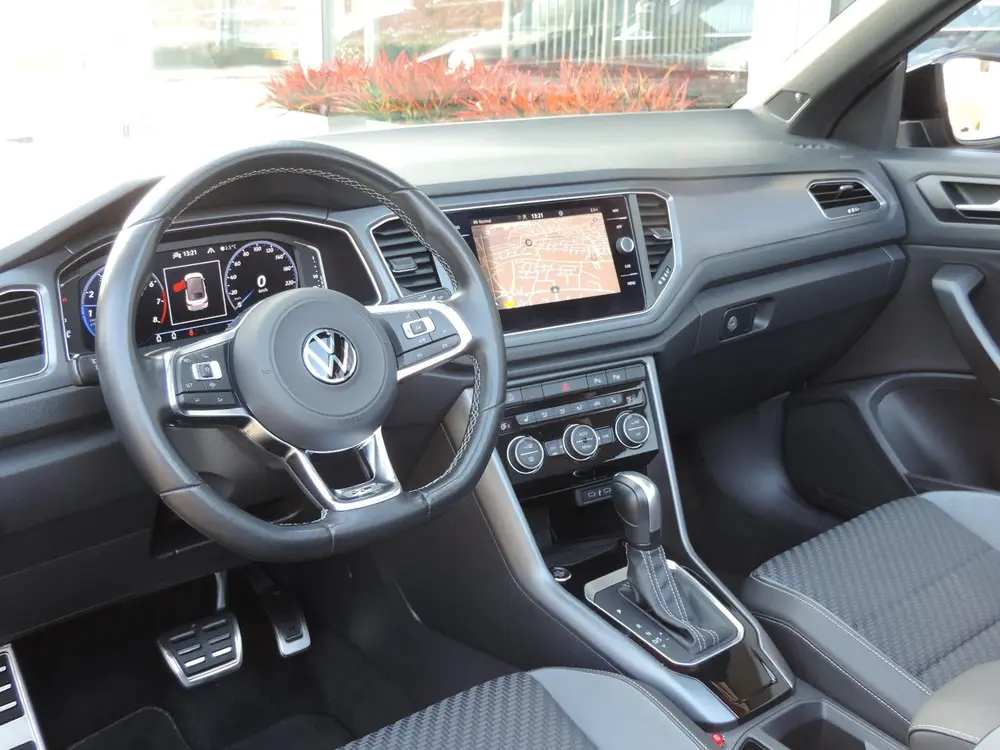 Volkswagen T-Roc Cabrio 1.5 TSI 110kW R-Line Black Style DSG uit 2021, foto 15