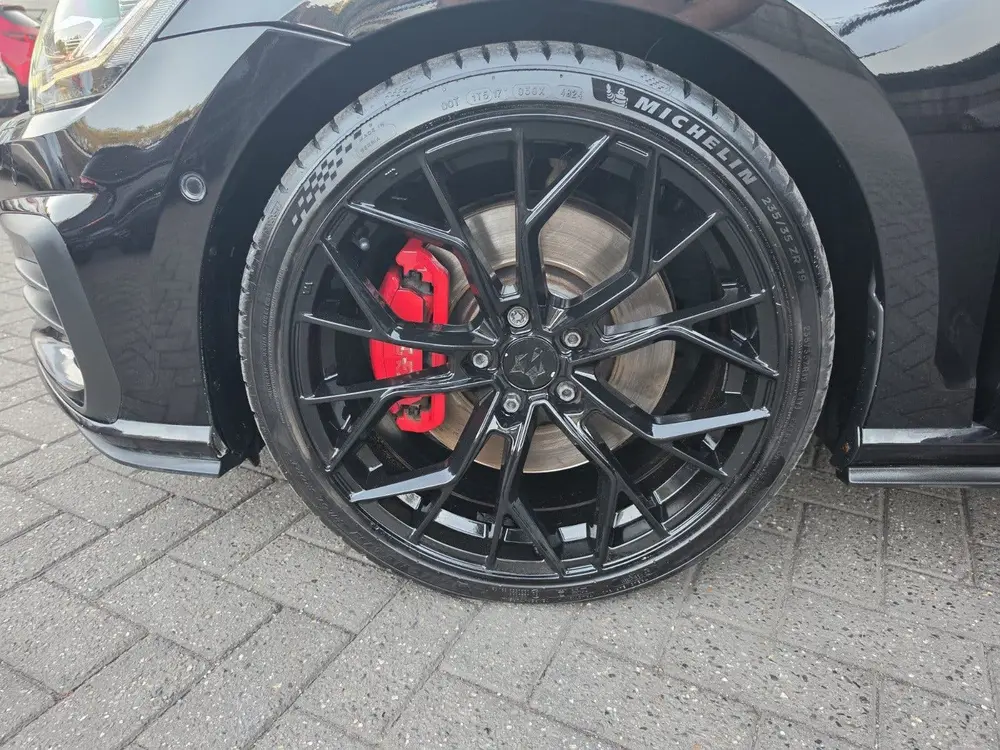 Volkswagen Golf VII Golf GTI 2.0 TSI 290pk 7-DSG 2019 Zwart uit 2019, foto 9
