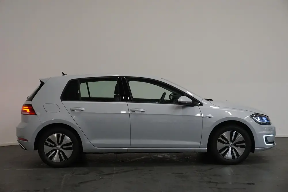 Volkswagen E-Golf Edition Navigatie Climate Control Parkeer uit 2019, foto 4