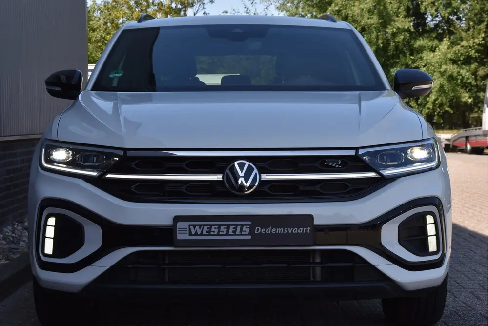 Volkswagen T-Roc 1.5 TSI R-Line Black Style LED grill, Adapt uit 2025, foto 18