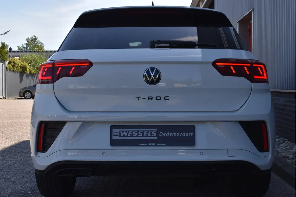 Volkswagen T-Roc 1.5 TSI R-Line Black Style LED grill, Adapt uit 2025, foto 19